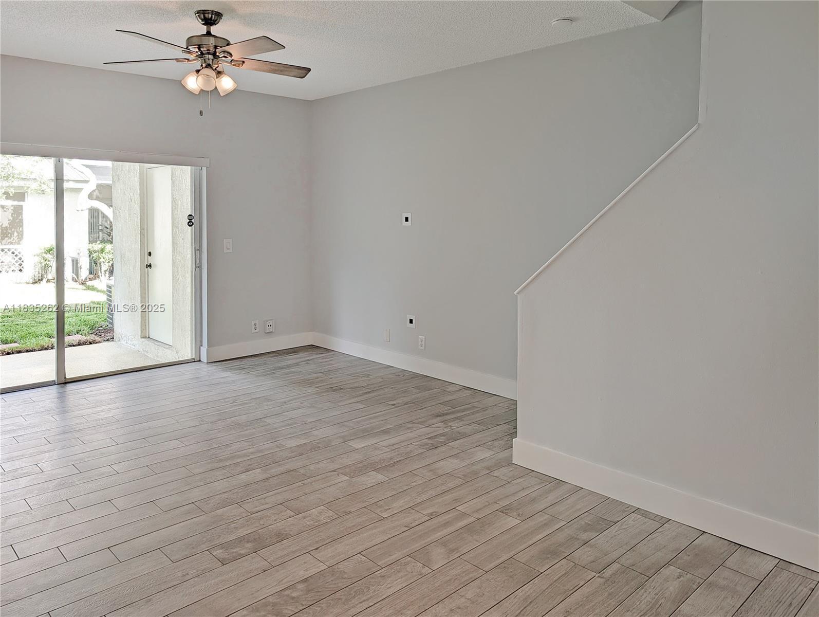 Building Photo - 180 SW 96th Ter