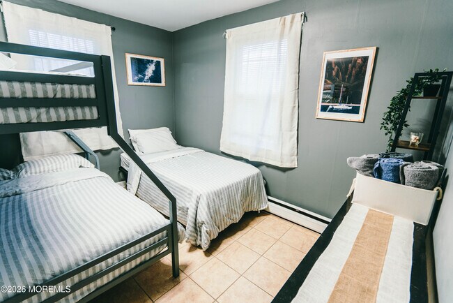 Building Photo - 13 Decatur Ave