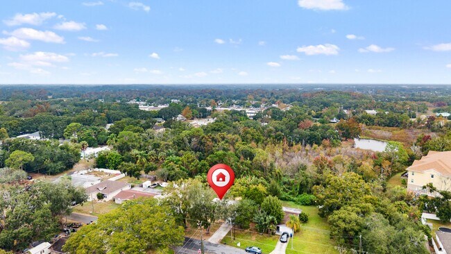 Building Photo - Beautiful 3bdrm/2bath home with attached garage and large yard $1,595.00 ** Ready Now** MOVE IN B...