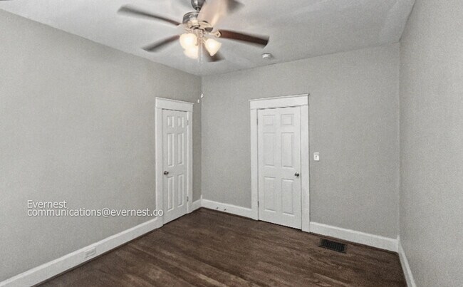 Building Photo - 3 Bed/2 Bath Home with Fenced-in Yard / Available Now!