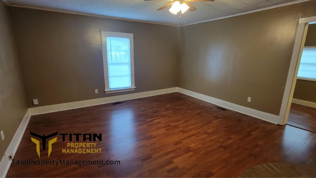 Building Photo - 2bed/2bath home with bonus area