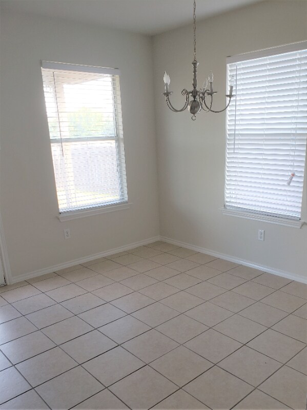 Building Photo - 406 Creston St