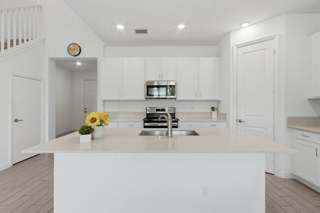 Building Photo - 4874 Navali Dr