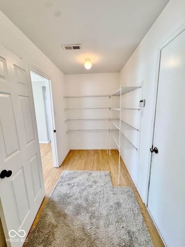 Building Photo - 12431 Teacup Way
