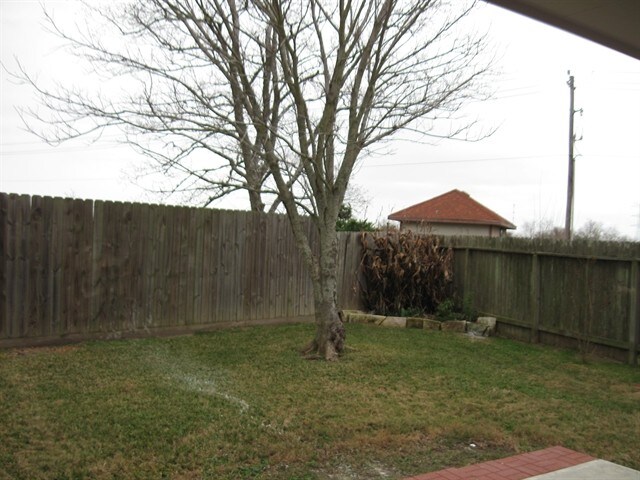 Building Photo - 5123 Chase Park Gate St