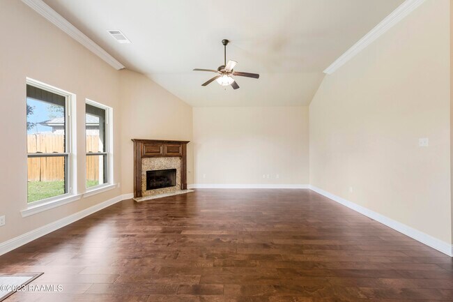 Building Photo - 244 Rosemary Pl