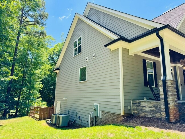 Building Photo - 3658 Pleasants Ridge Dr