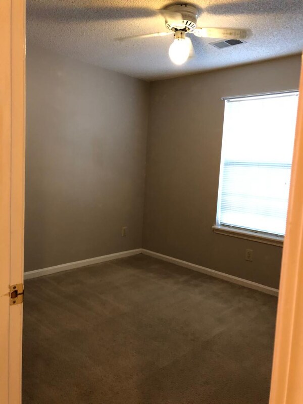 Building Photo - 1220 Bradford Ridge Ln