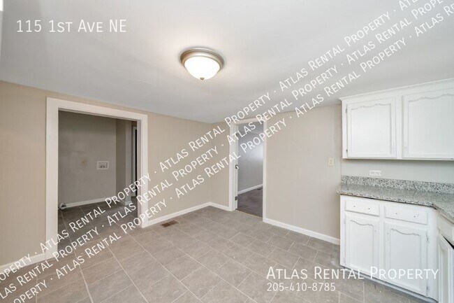 Building Photo - 115 1st Ave NE