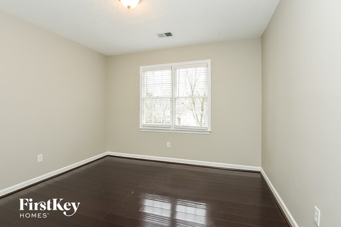 Building Photo - 3326 Poplar Ridge Dr