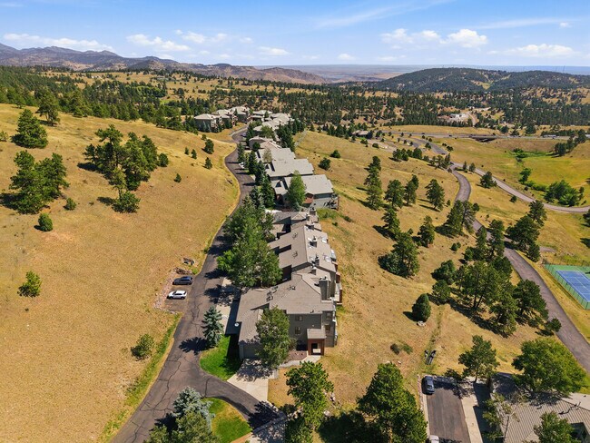 Building Photo - 680 Ridgeside Dr