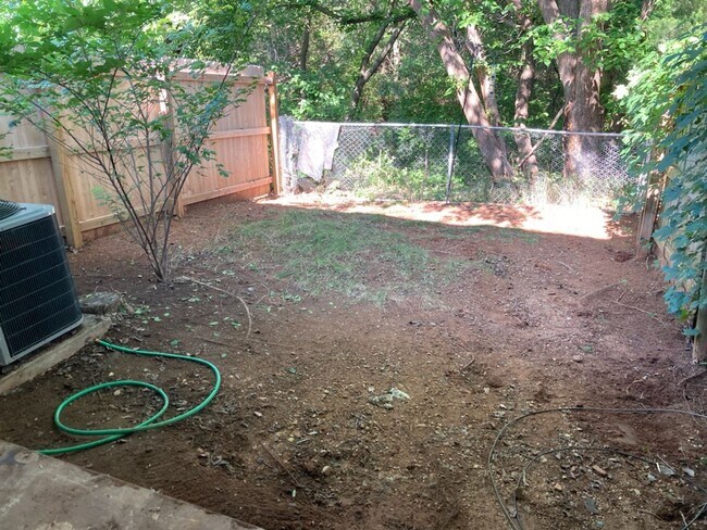 Building Photo - 2905 NE Tortoise Dr