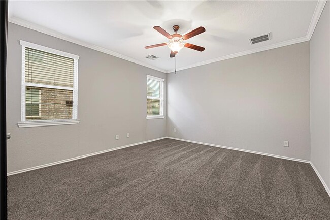 Building Photo - 8238 Bay Run Ave