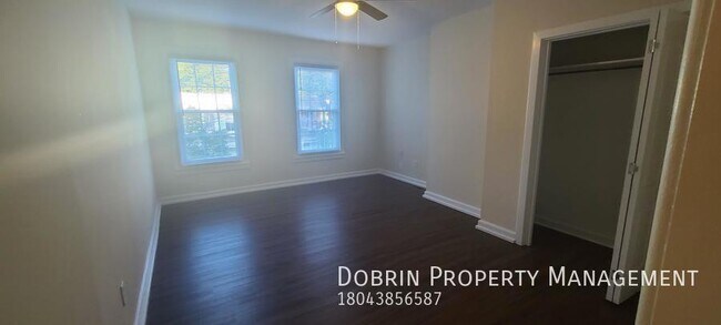 Building Photo - 310 S Laurel St