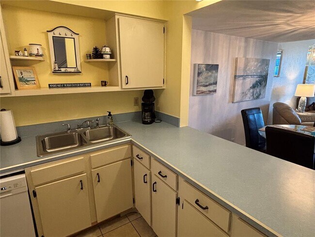 Building Photo - 1437 N Atlantic Ave