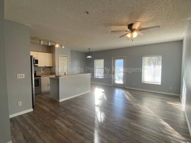 Building Photo - 2076 Cypress Bay Blvd