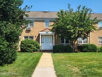 Building Photo - 94 Stonehurst Blvd
