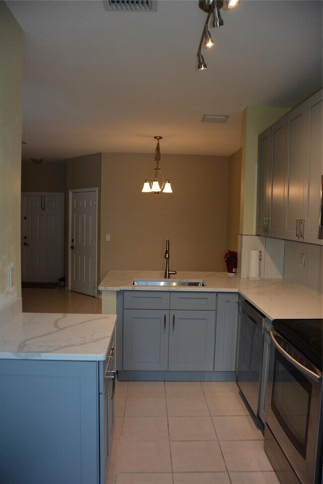 Building Photo - 4030 NW 90th Way