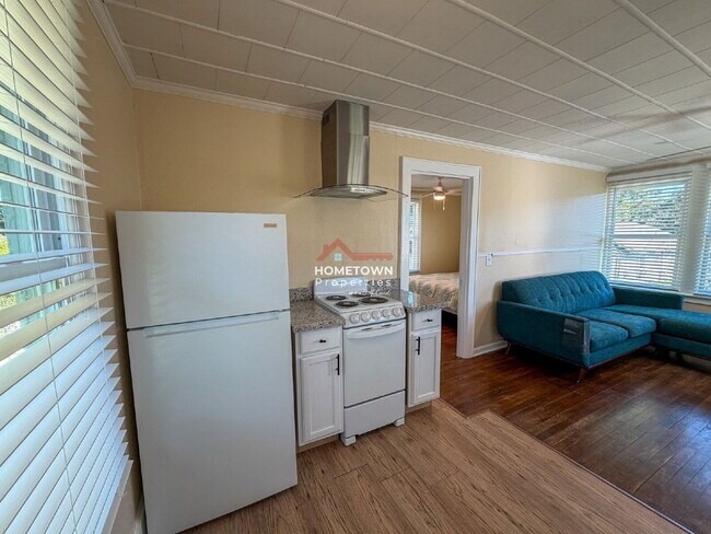 Building Photo - 17 N K St