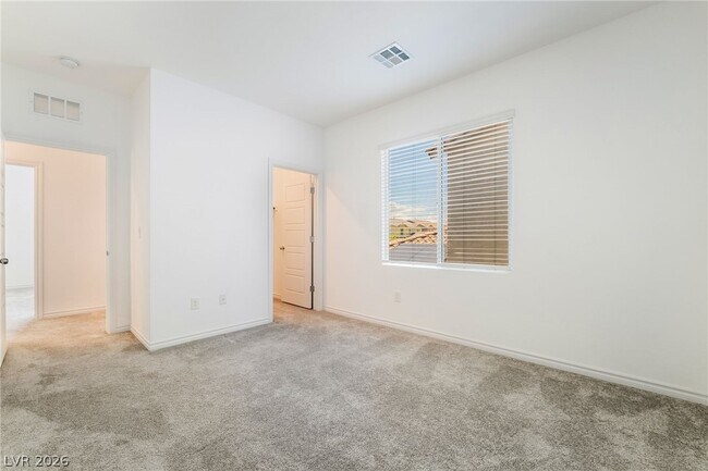 Building Photo - 3952 Henny Ave