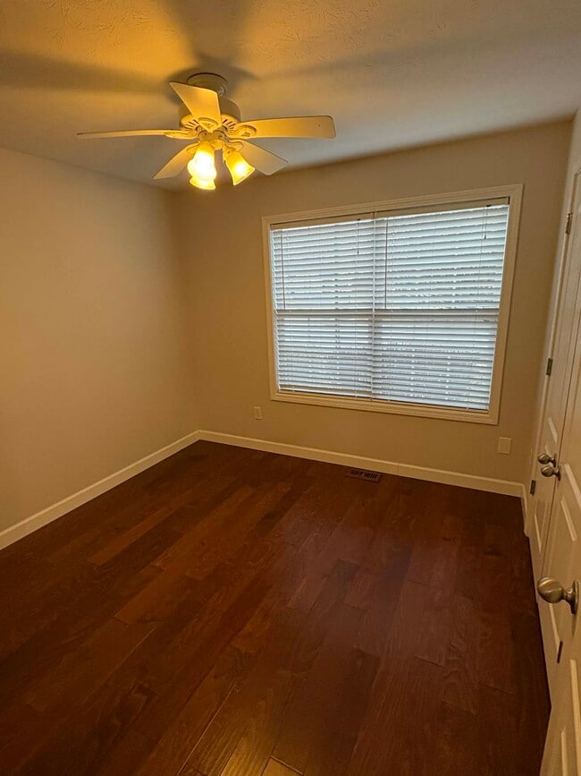 Building Photo - 344 Paddle Wheel St