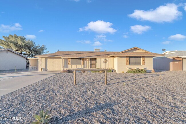 Primary Photo - 10314 W Sun City Blvd