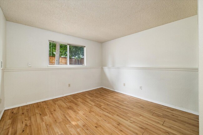 Building Photo - Beautiful 3 bed 2 bath Highlands Ranch Home!