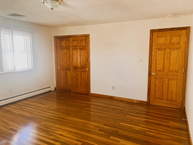 Building Photo - 94 Hillside Rd