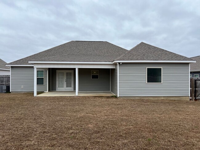 Building Photo - Beautiful Home close to RAFB