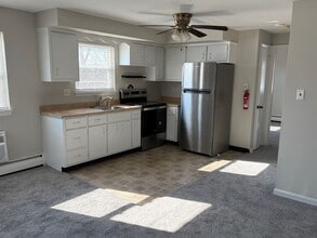Building Photo - 1 Bed / 1 Bath in Lansdale - Walk to Regional Rail