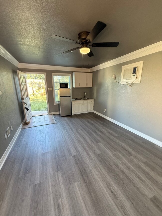 Building Photo - 5519 Rio Sabinas St