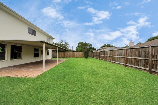 Building Photo - 4310 Lucas Trace Ct