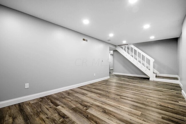 Building Photo - 2125 Scottingham Dr