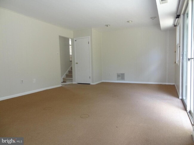 Building Photo - 1627 Severn Run Ct