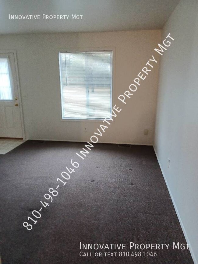 Building Photo - Spacious 2 Bedroom Duplex in Clio