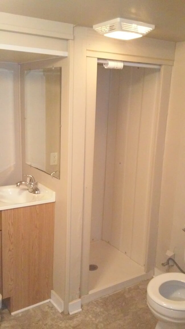 Building Photo - 269 Summit St