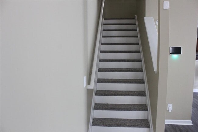 Building Photo - 7431 Battlecreek Ln