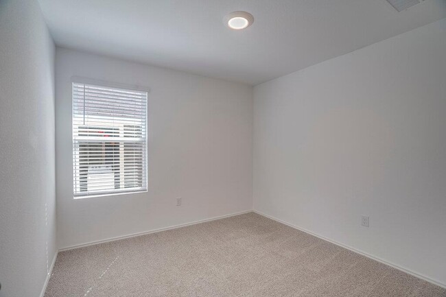 Building Photo - 12317 Silversmith Ln