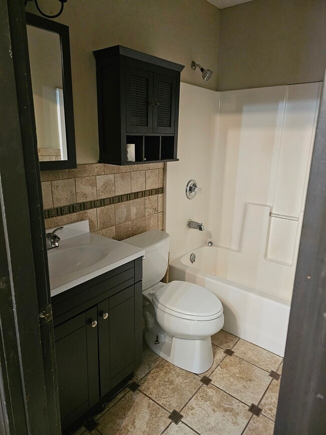 Building Photo - 1612 S 31st St