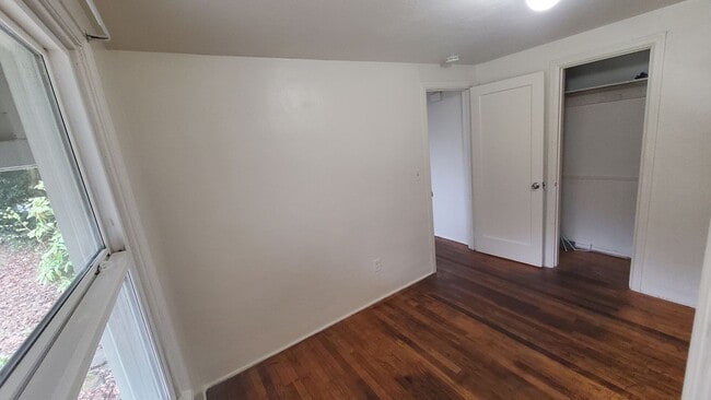 Building Photo - Johnson Duplex