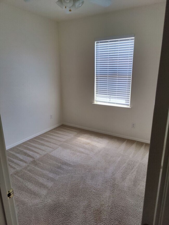 Building Photo - Great Location in Clovis !