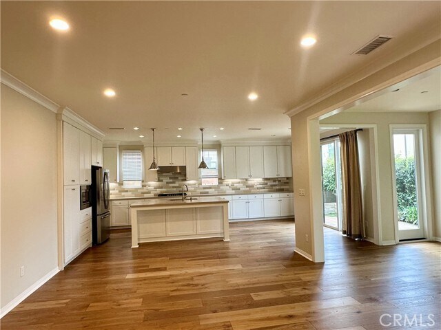 Building Photo - 111 Island Coral