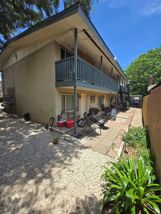Building Photo - 3910 Dallas St