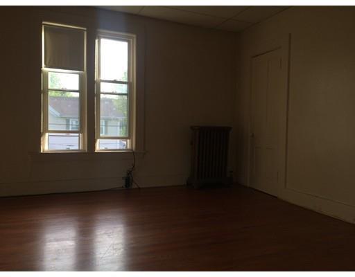 Building Photo - 1064 Park St