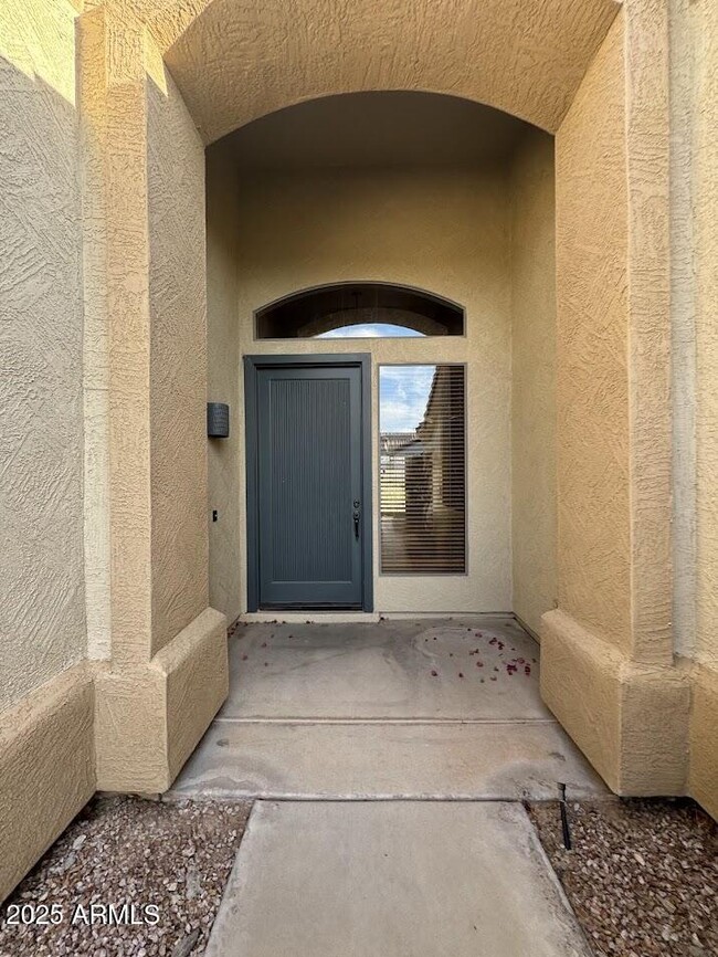 Building Photo - 17757 W Eagle Dr