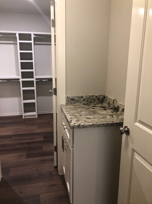 Building Photo - New Construction In Midtown, Built In 2019!