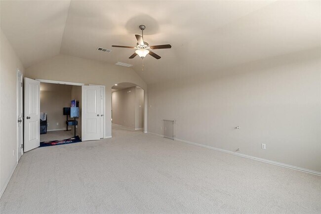 Building Photo - 21909 Esmeralda Dr