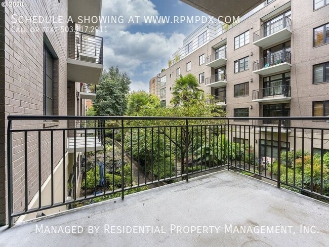 Building Photo - 1030 NW Johnson St