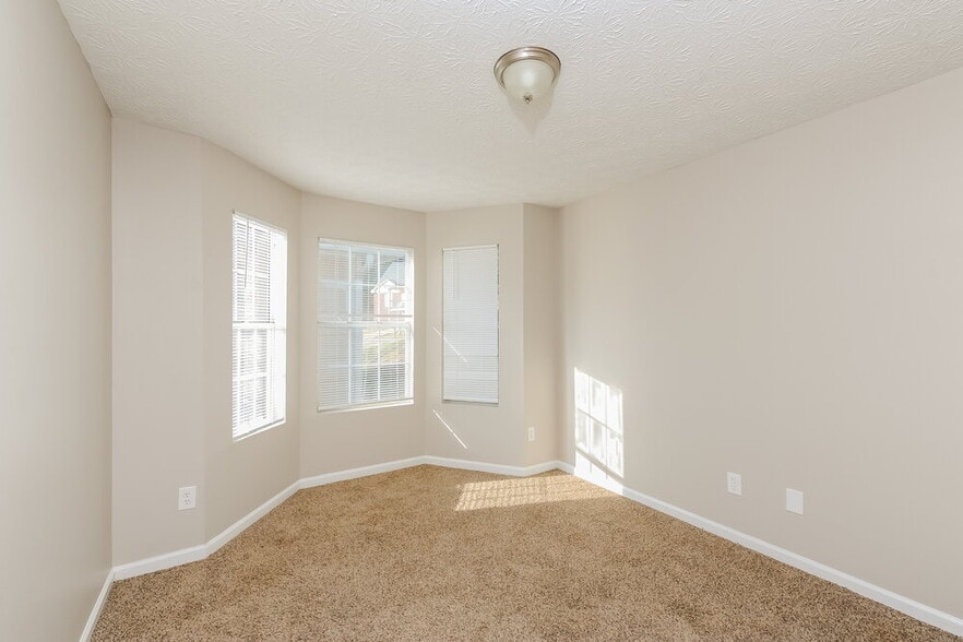 Building Photo - 3510 Baroney Ln SW