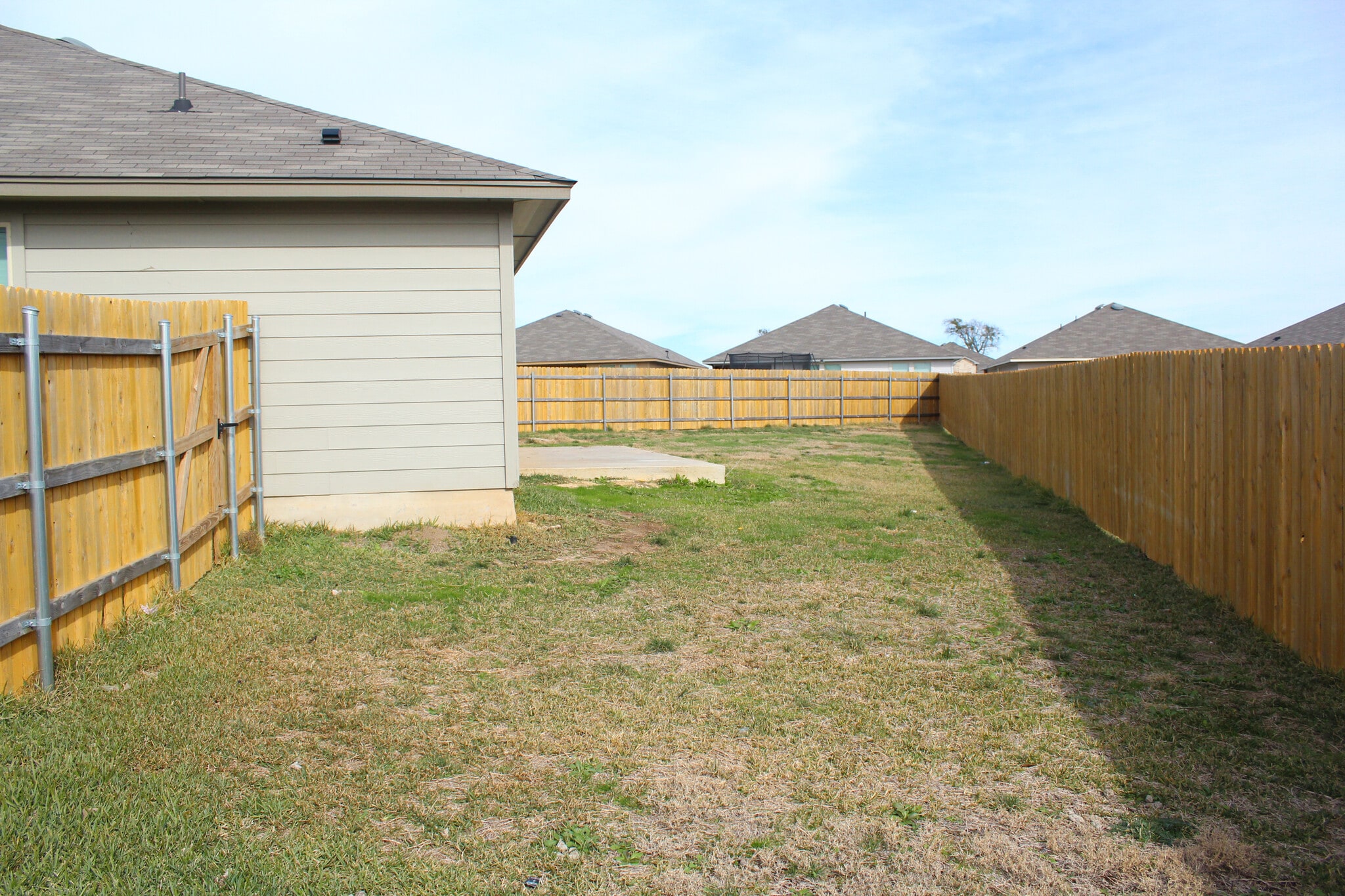 Building Photo - 1013 Velvet Ct